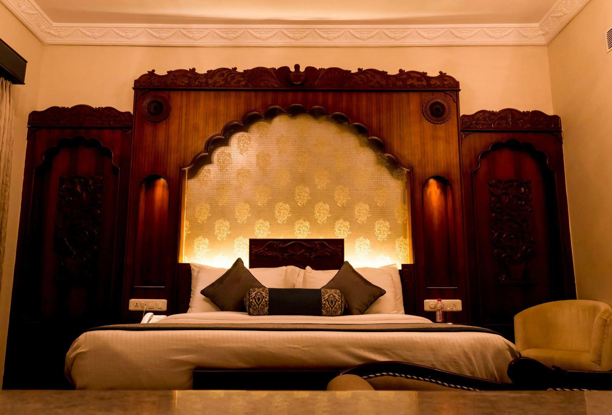 Отель Pratap Mahal Pushkar Ihcl Seleqtion Экстерьер фото