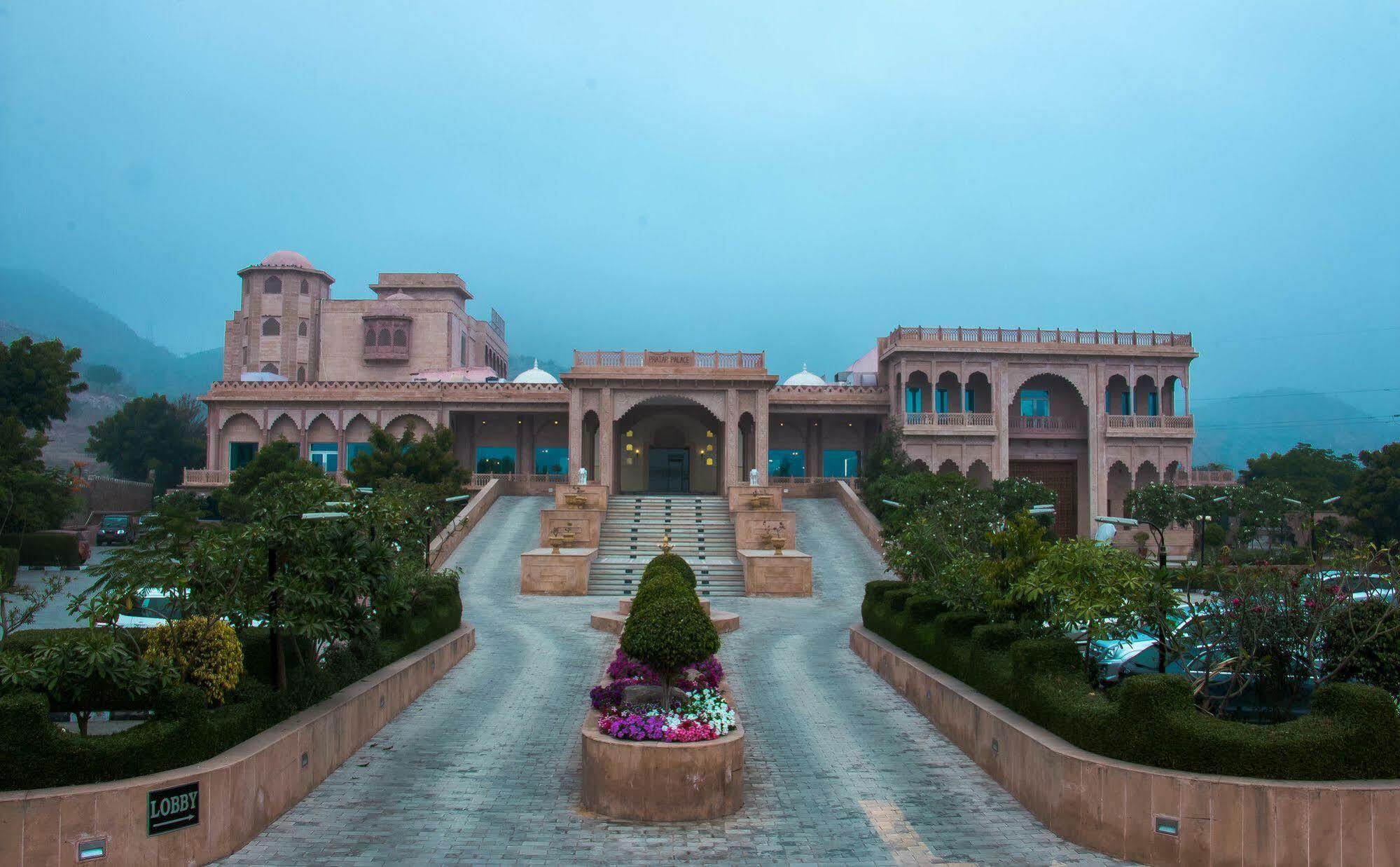 Отель Pratap Mahal Pushkar Ihcl Seleqtion Экстерьер фото