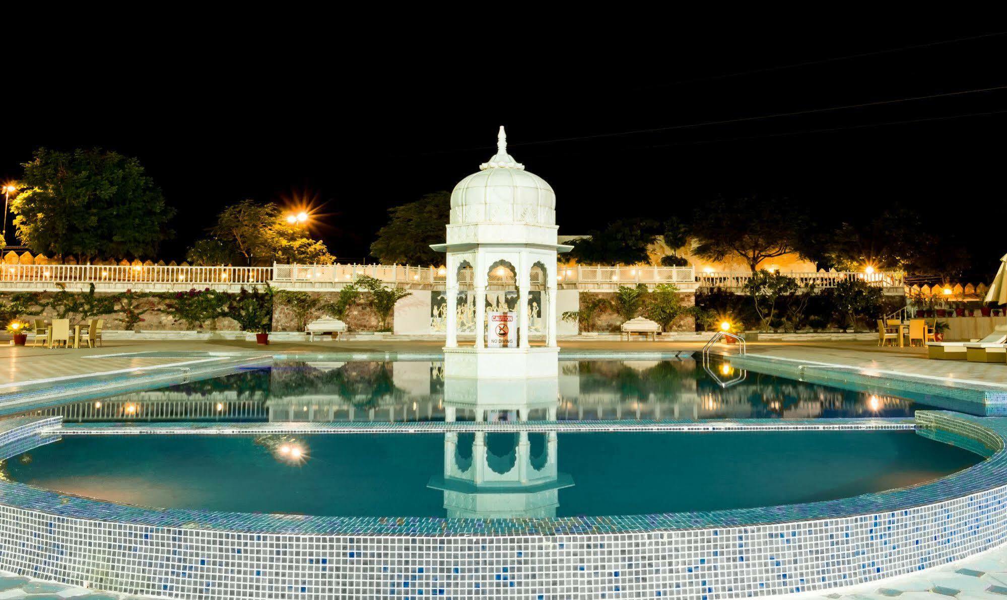 Отель Pratap Mahal Pushkar Ihcl Seleqtion Экстерьер фото